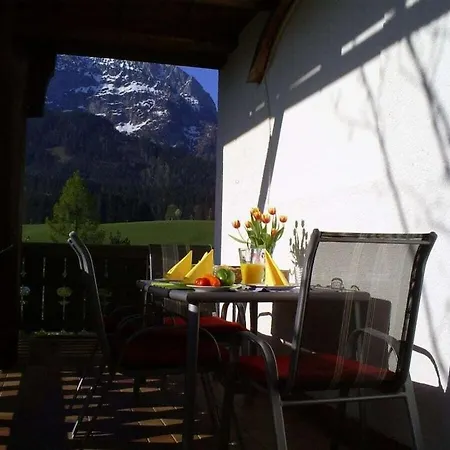 Hirterhuette Familie Gsenger Dom wakacyjny Abtenau