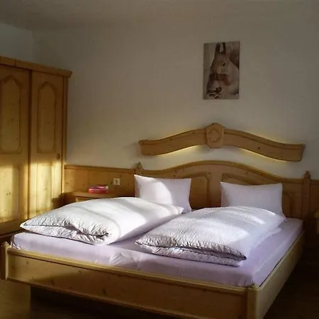 Hirterhuette Familie Gsenger Vakantiehuis Abtenau